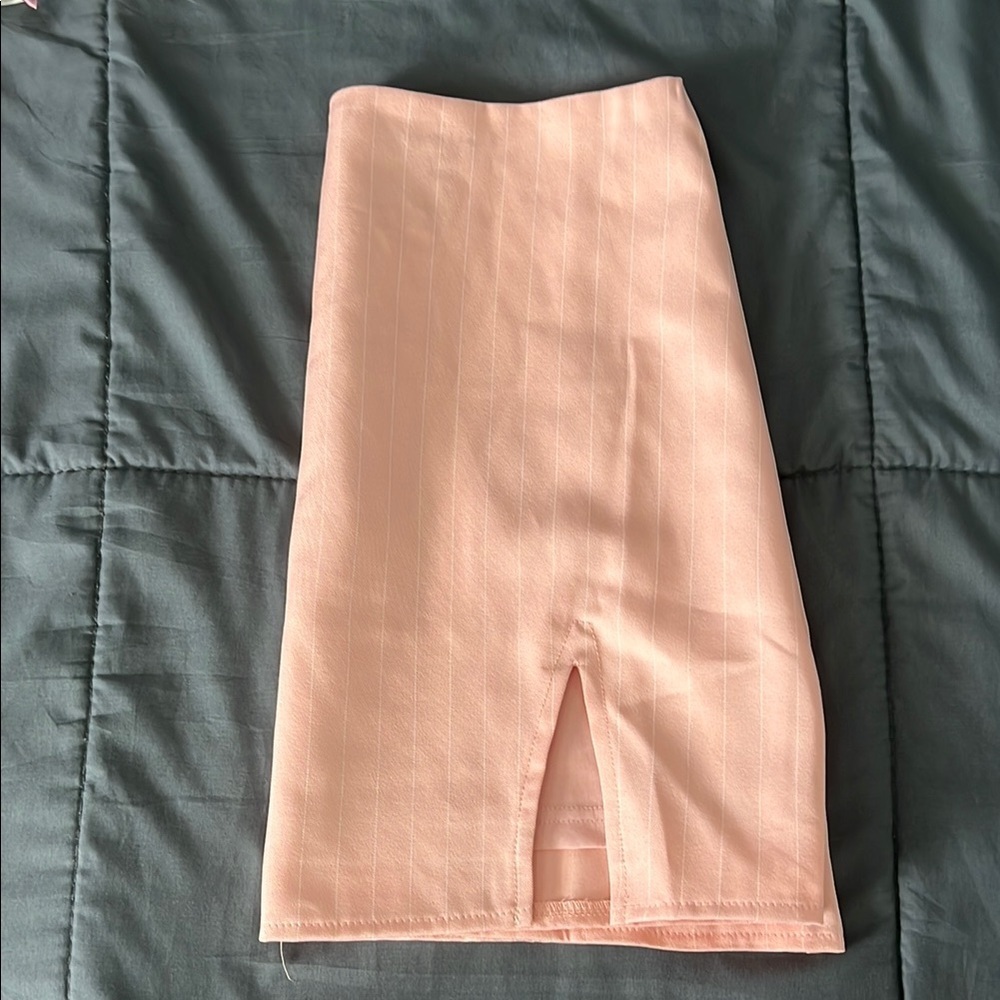 Forever 21 Pink Pinstripe Mini Skirt Size Small